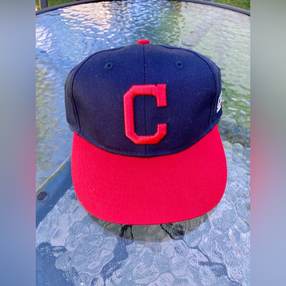 NWOT Youth Cleveland Guardians MLB SnapBack Hat Cap Embroidered C Adjustable